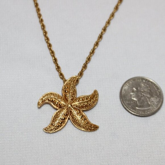 Golden Starfish Necklace And Earring Matchng Set - Picture 9 of 14